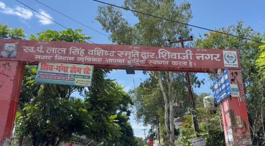 डॉक्टरों ने कैंसर पीड़िता के पांच माह के मृत भ्रूण परिजनों को सौंपा दफनाने के लिए,  परिजन फेंक गए गंदे नाले में,  पुलिस जांच में जुटी,(हरिद्वार)-दीपक मौर्य-